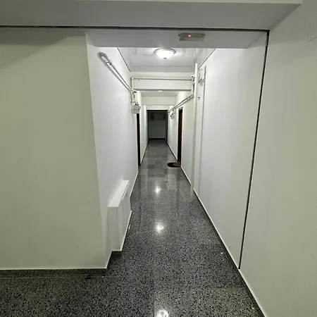 We Provide A Luxury Flat Appartement